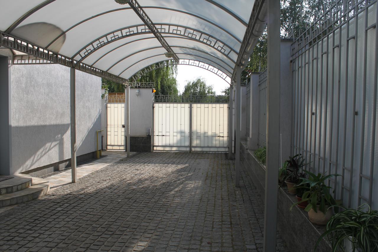 ホテル Bortnichi House キエフ エクステリア 写真